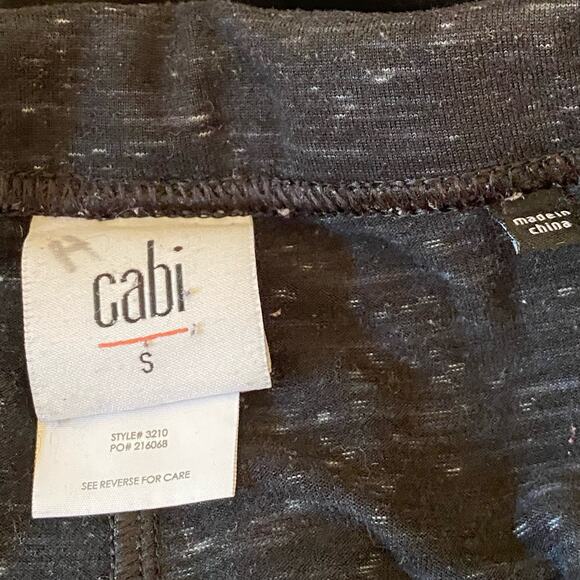🖤 CAbi Skirted M’Leggings Black Heather Knit Pants - Women’s Small - Picture 5 of 7